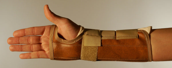 8" PERFORATED WRIST SPLINT   33-1826  &  33-1827
