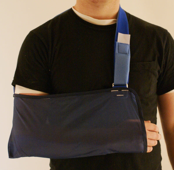 LIGHTWEIGHT ARM SLING W/ PADDED STRAP   33-603